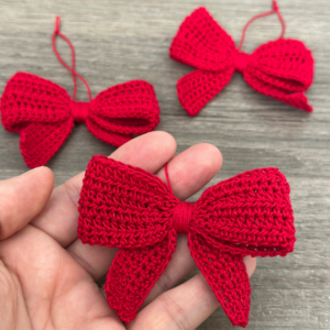 Red Crochet Bow4